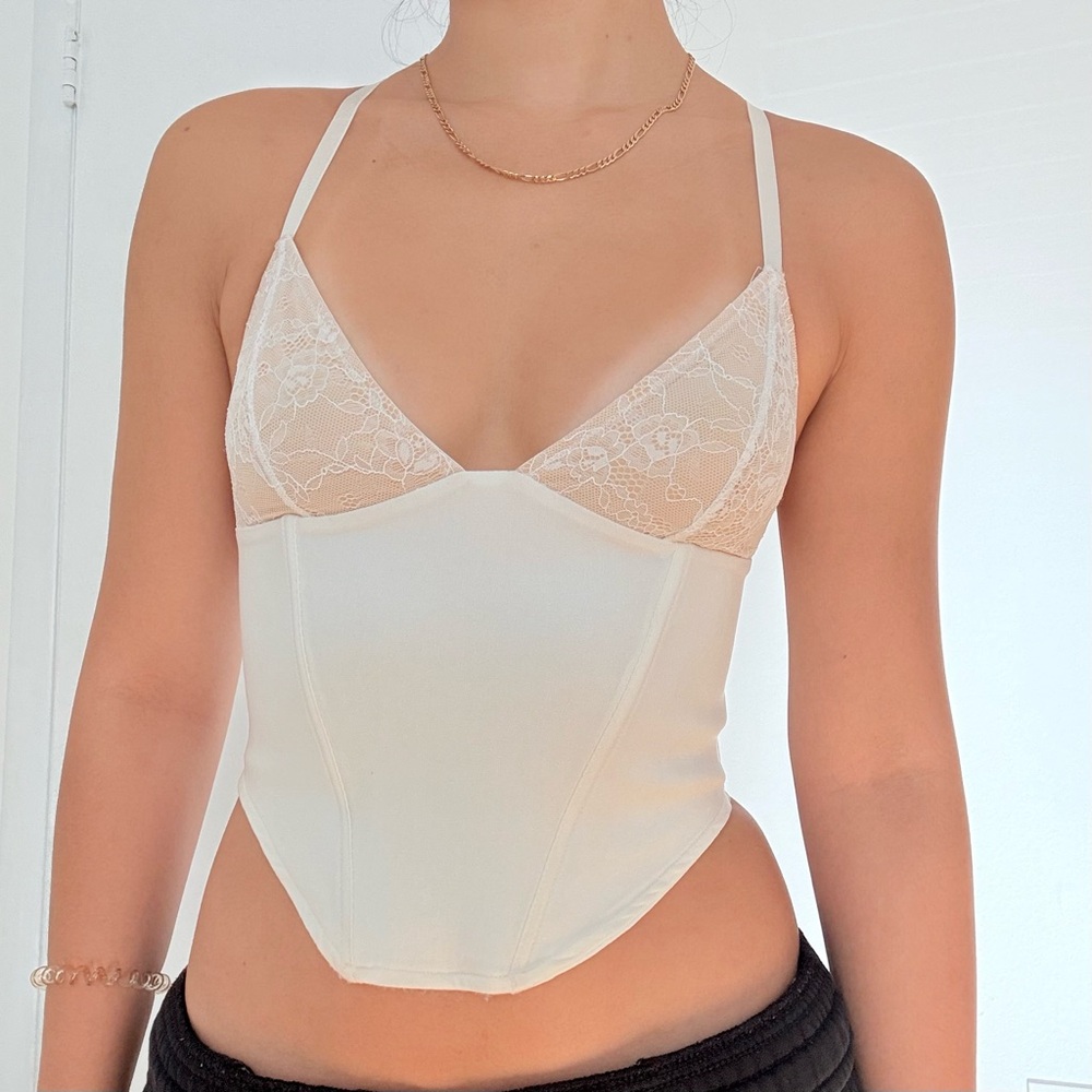 Glassons white v-neck lace corset